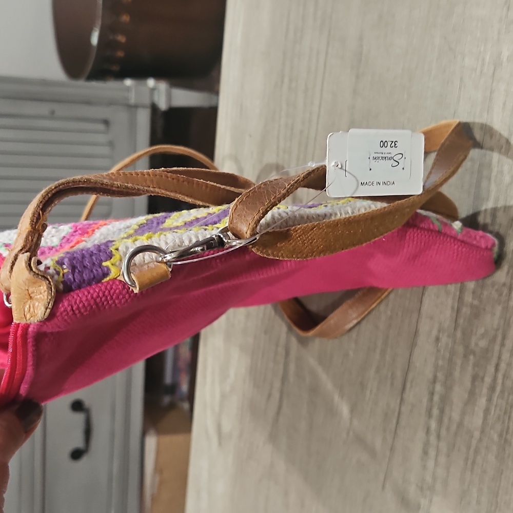 Colorful Patterned Crossbody Bag - Picture 7 of 7